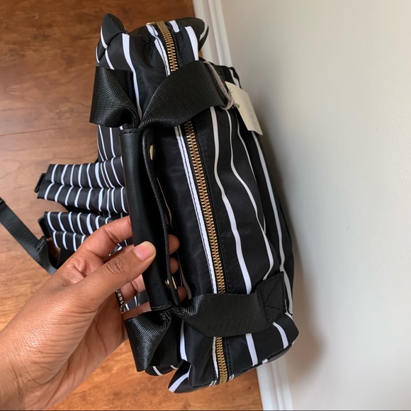 A new Day Backpack - Black/White Stripes - Picture 5 of 6